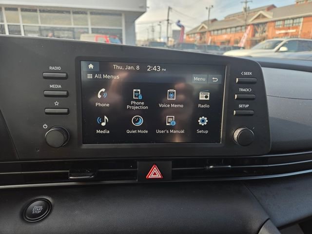 Used 2025 Hyundai Elantra Sport image 28