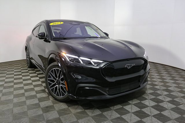 Used 2024 Ford Mustang Mach-E Premium image 3