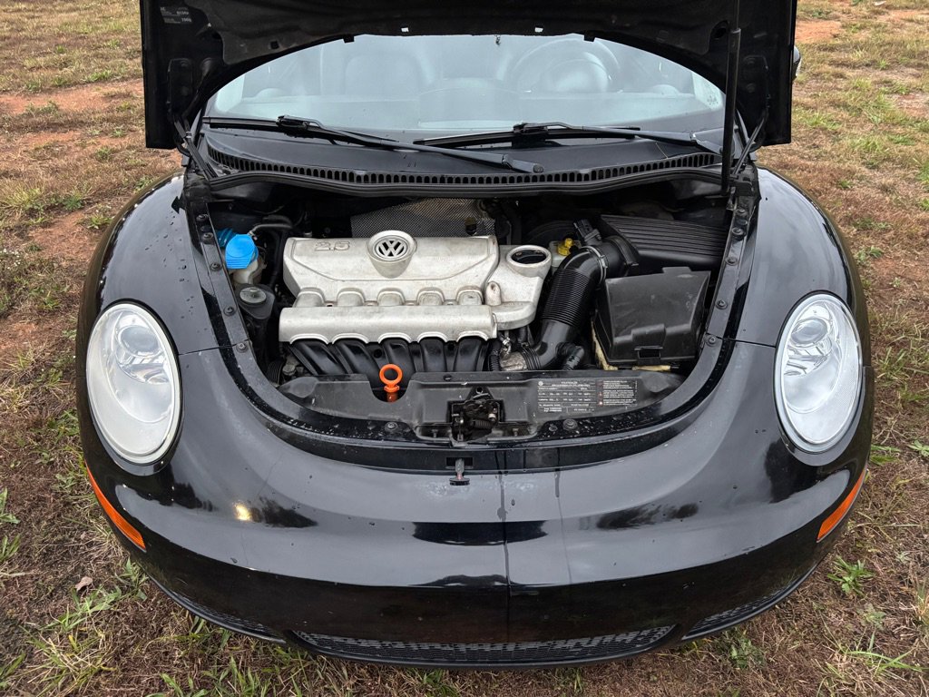 Used 2009 Volkswagen Beetle S image 17