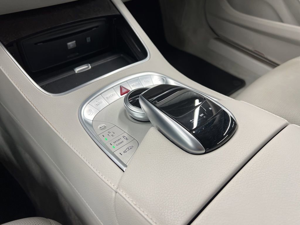 Used 2017 Mercedes-Benz S 550 Sedan image 21