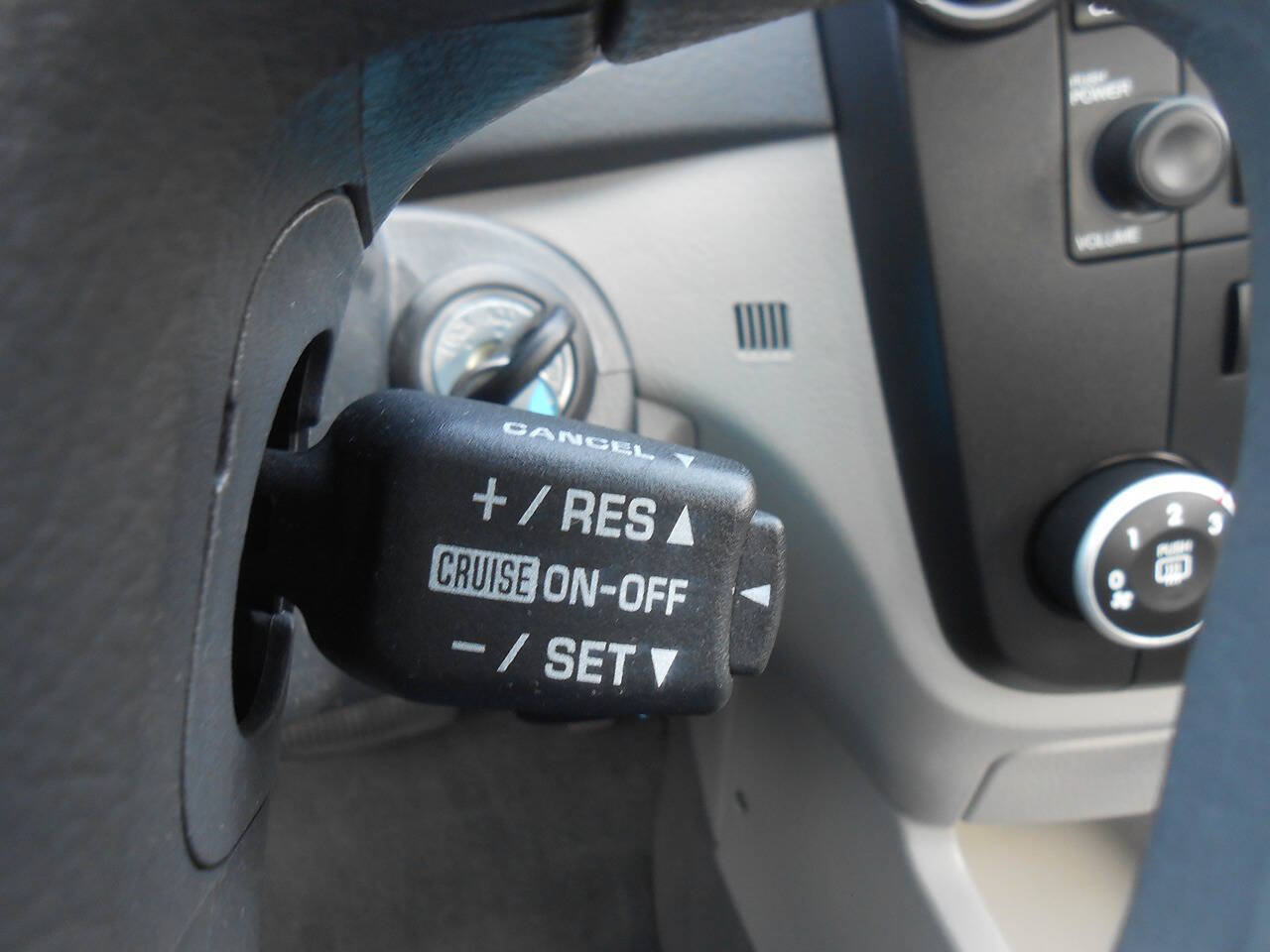 Used 2009 Kia Spectra EX FWD image 14