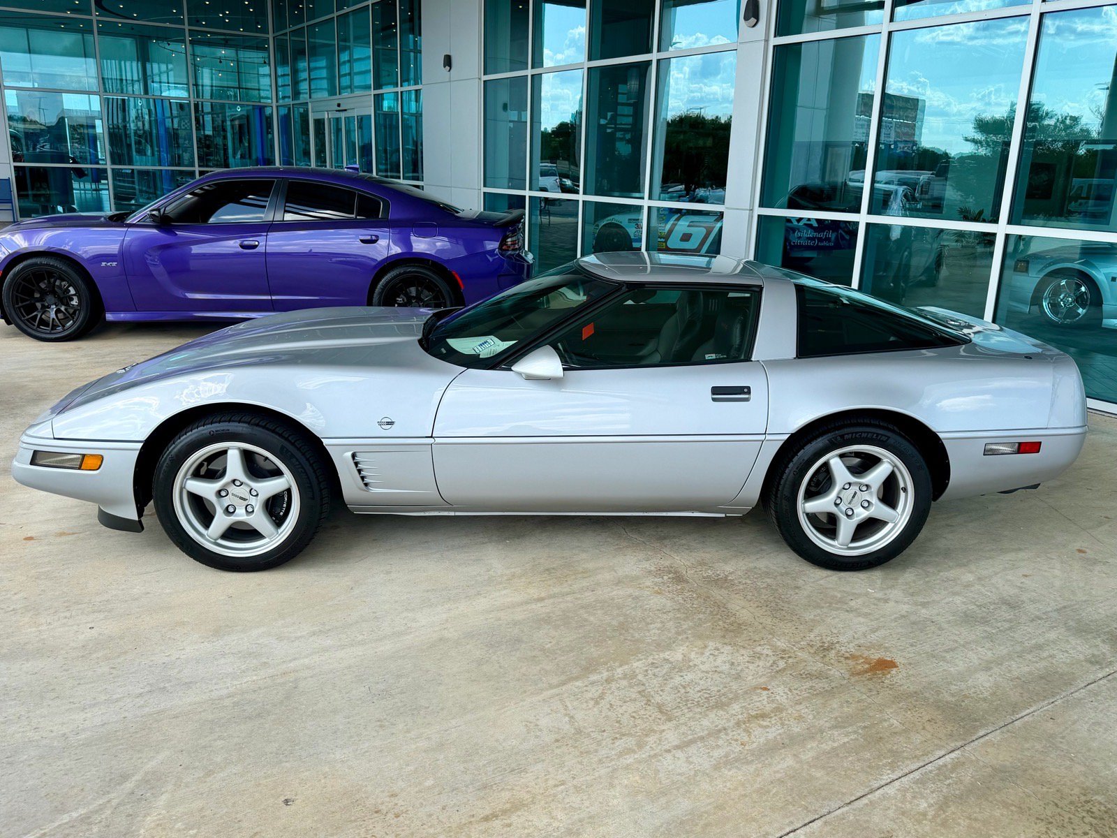 Used 1996 Chevrolet Corvette Coupe RWD image 6