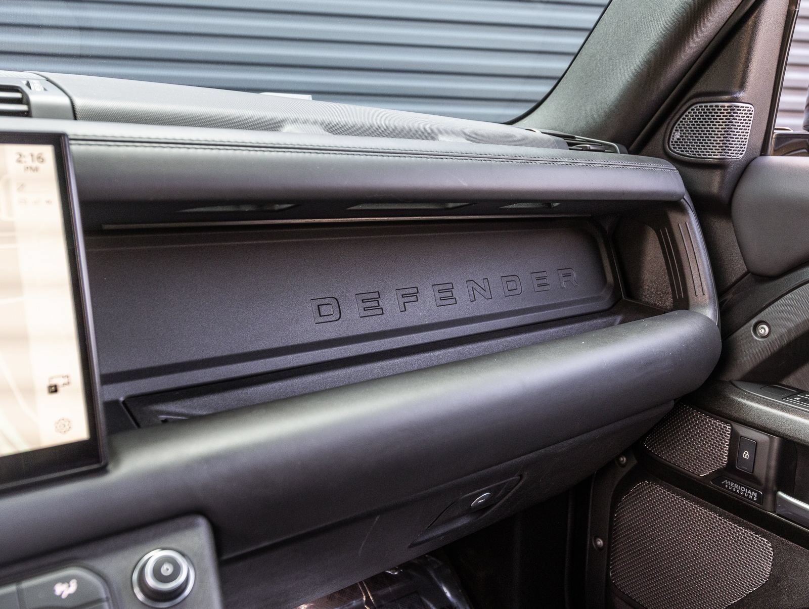 Used 2024 Land Rover Defender 110 Carpathian Edition AWD/4WD image 16