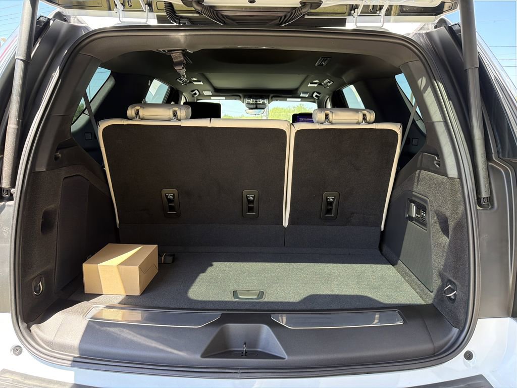 New 2026 Cadillac Escalade Sport w/ Touring Package image 10