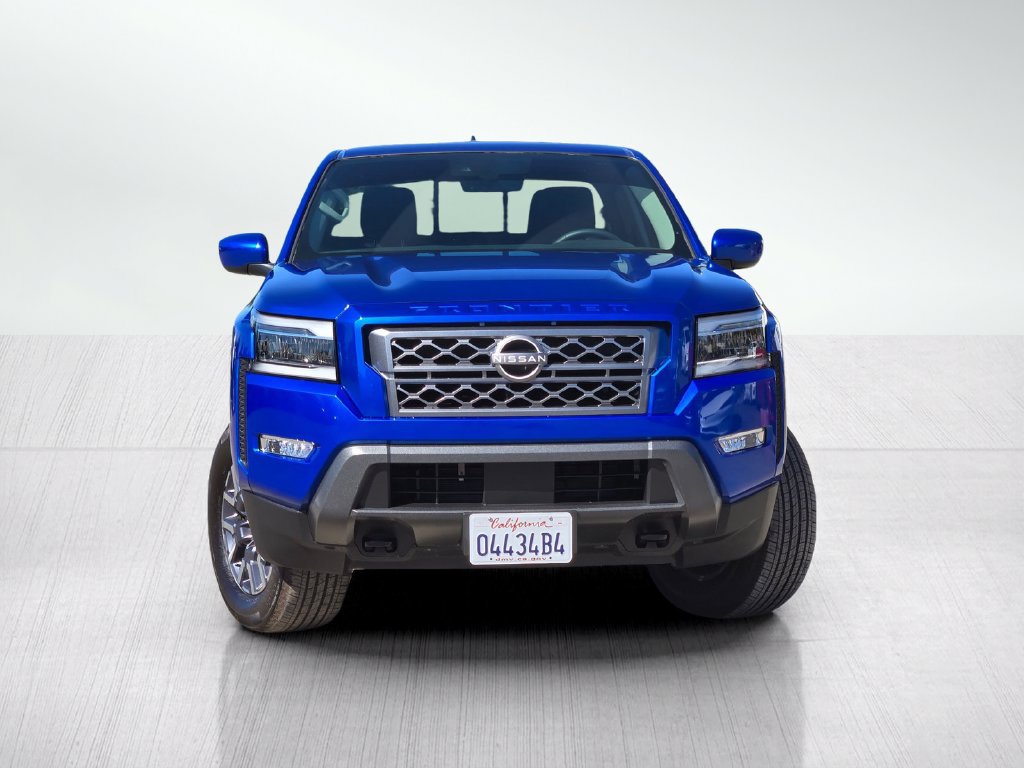 Used 2024 Nissan Frontier SL w/ Technology Package AWD/4WD image 4