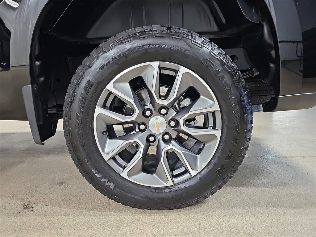Certified 2025 Chevrolet Silverado 1500 LT image 39
