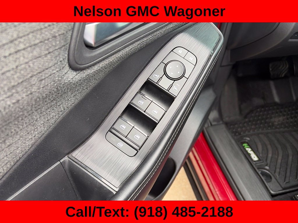 Used 2023 Nissan Rogue SV AWD/4WD image 9