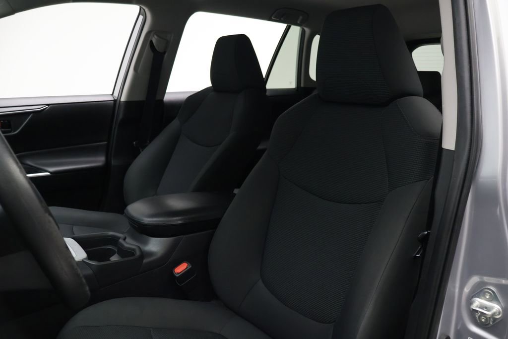 Certified 2021 Toyota RAV4 LE image 13