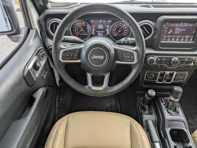 Used 2018 Jeep Wrangler Unlimited Sahara w/ Cold Weather Group AWD/4WD image 17