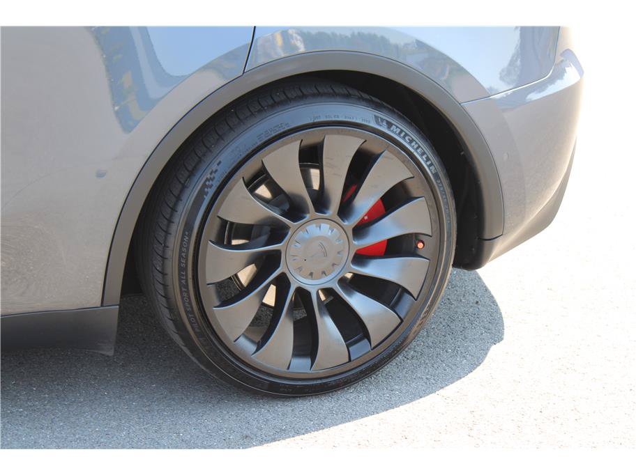 Used 2022 Tesla Model Y Performance AWD/4WD image 6
