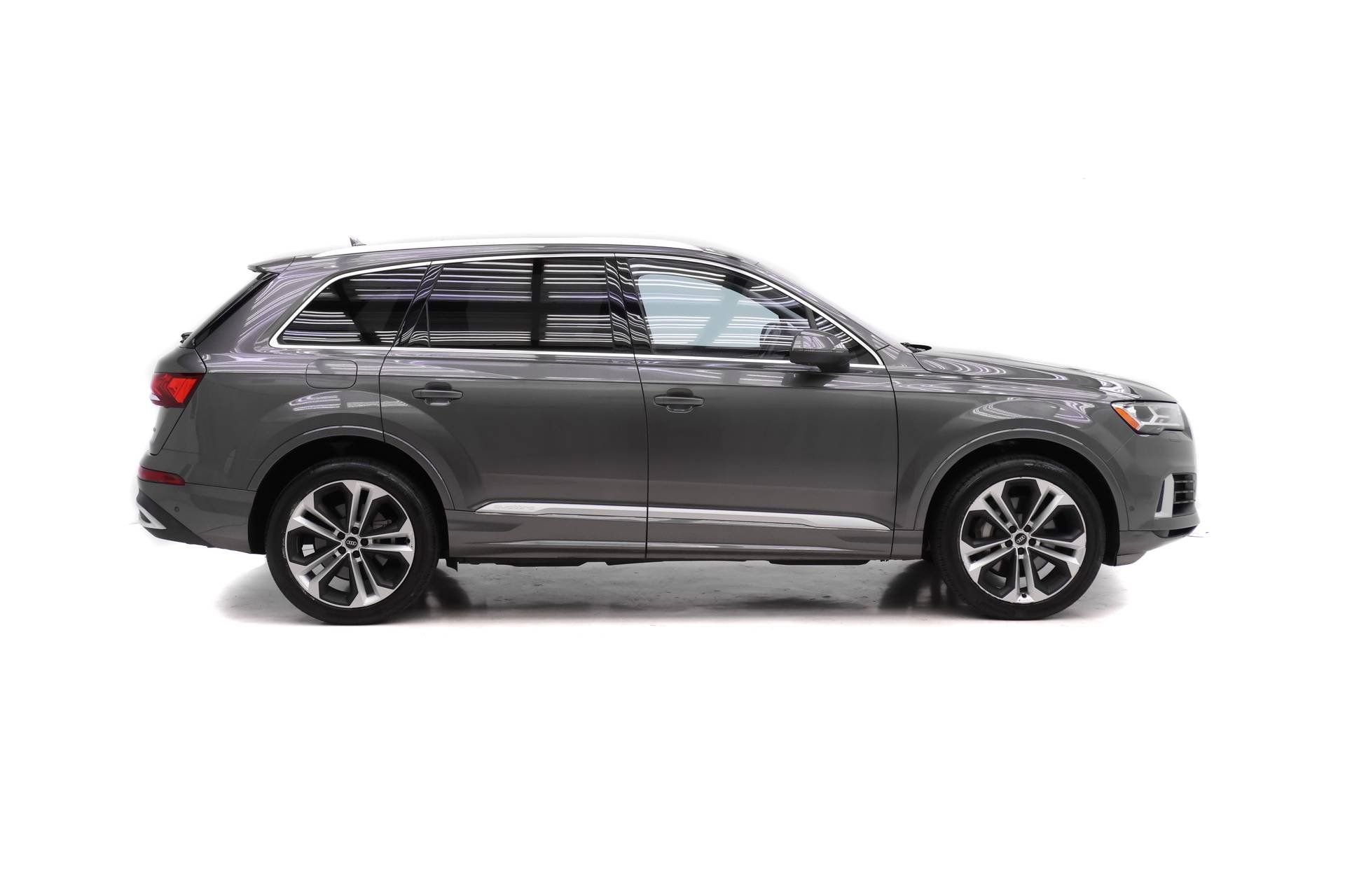 Used 2021 Audi Q7 3.0T Premium Plus w/ Premium Plus Package image 4