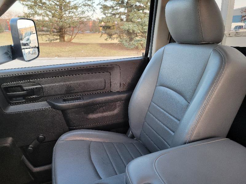 Used 2017 RAM 5500 Tradesman image 11