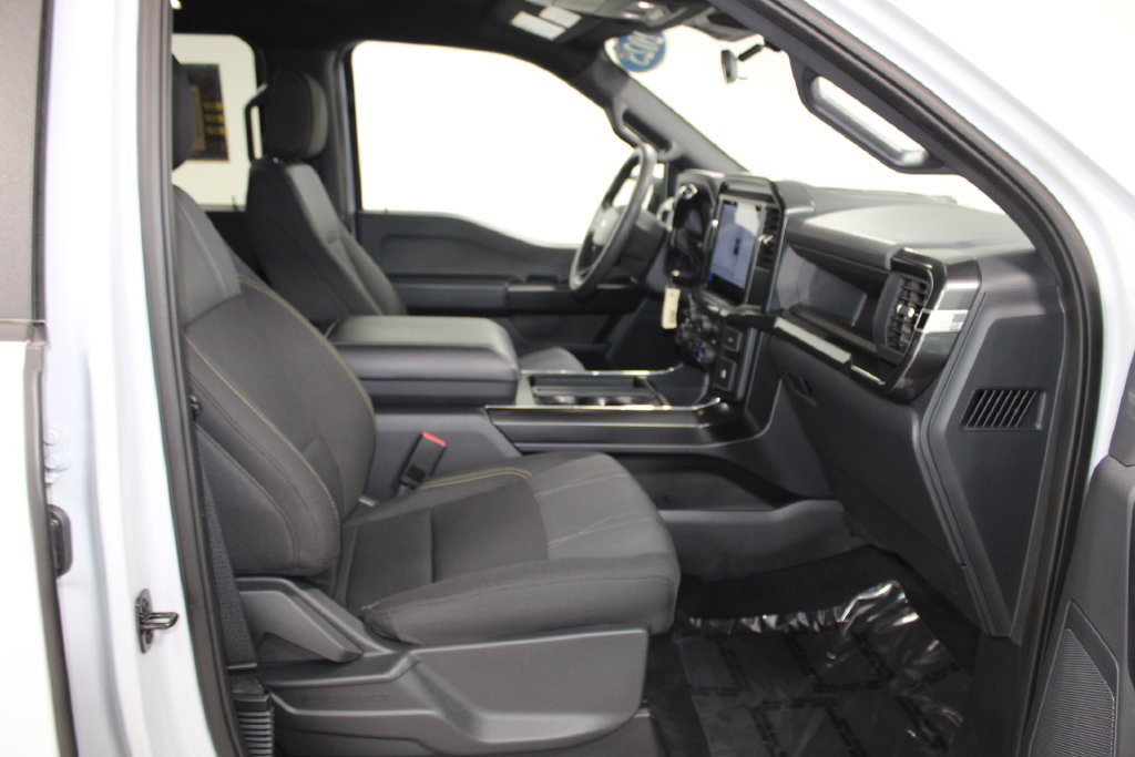 Used 2025 Ford F150 STX w/ Equipment Group 200A AWD/4WD image 27