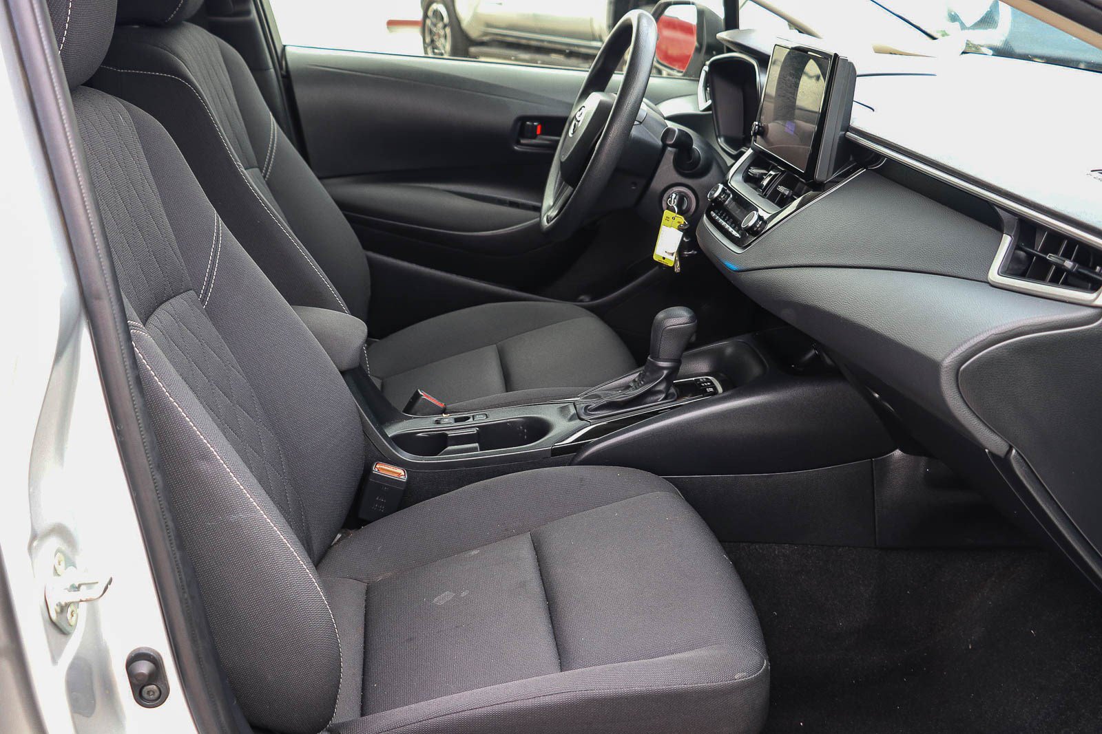 Certified 2025 Toyota Corolla LE FWD image 16