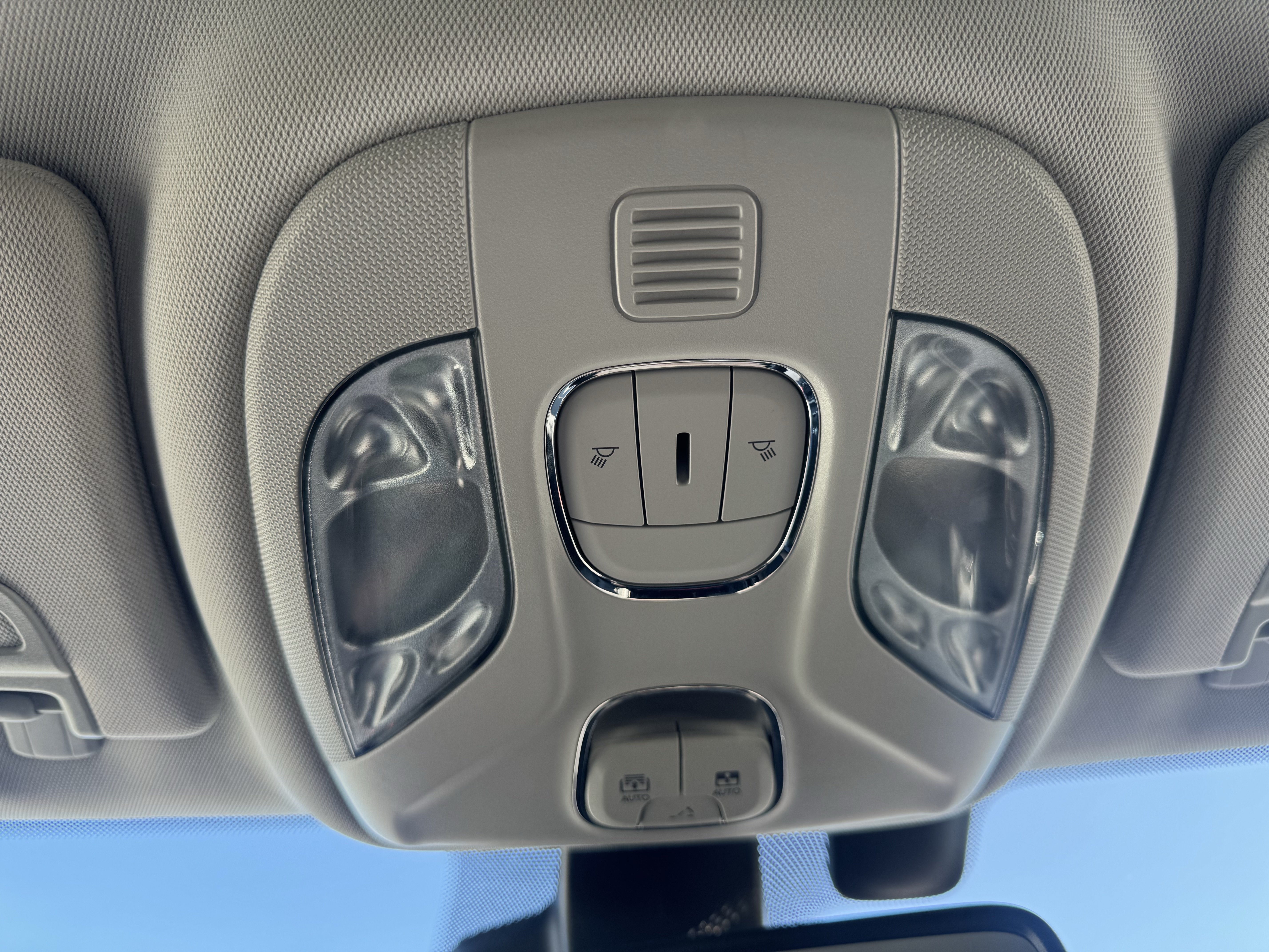 Used 2019 Jeep Compass Trailhawk w/ Leather Interior Group AWD/4WD image 29