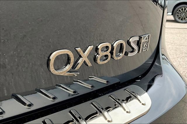 New 2026 INFINITI QX80 4WD image 8