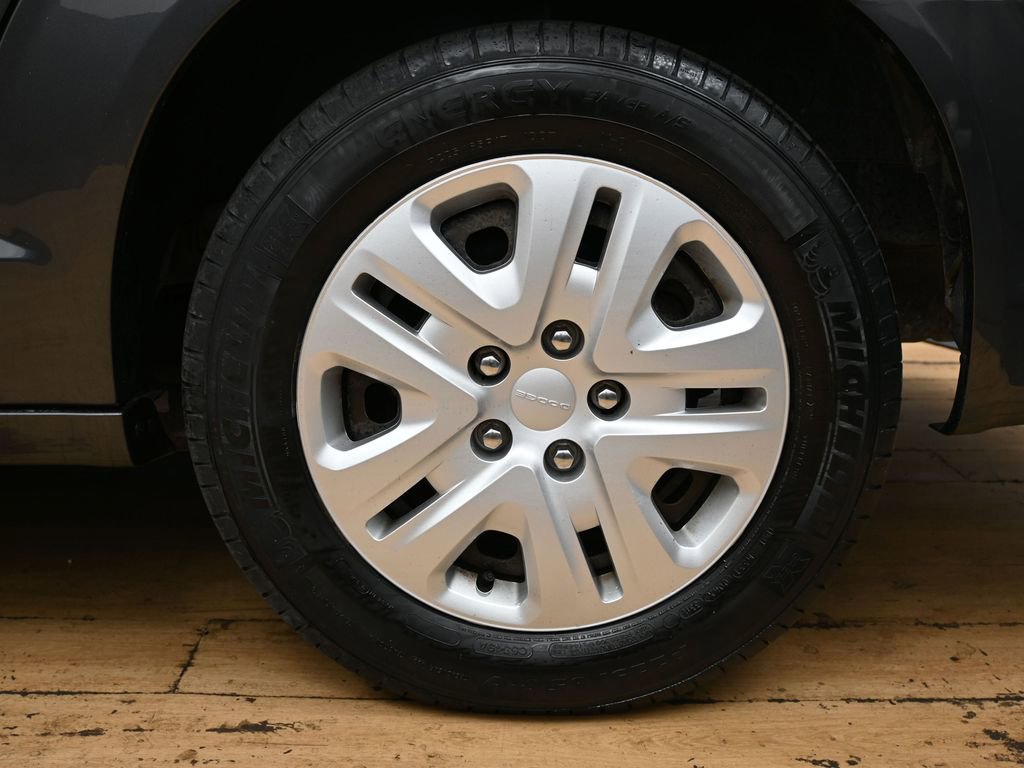 Used 2019 Dodge Grand Caravan SE image 13