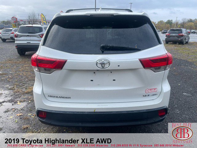 Used 2019 Toyota Highlander XLE image 4
