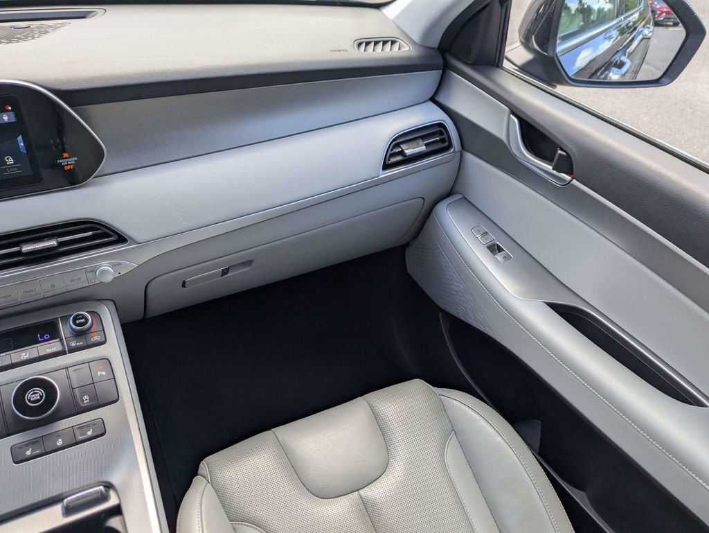 Used 2021 Hyundai Palisade SEL w/ Cargo Package FWD image 17