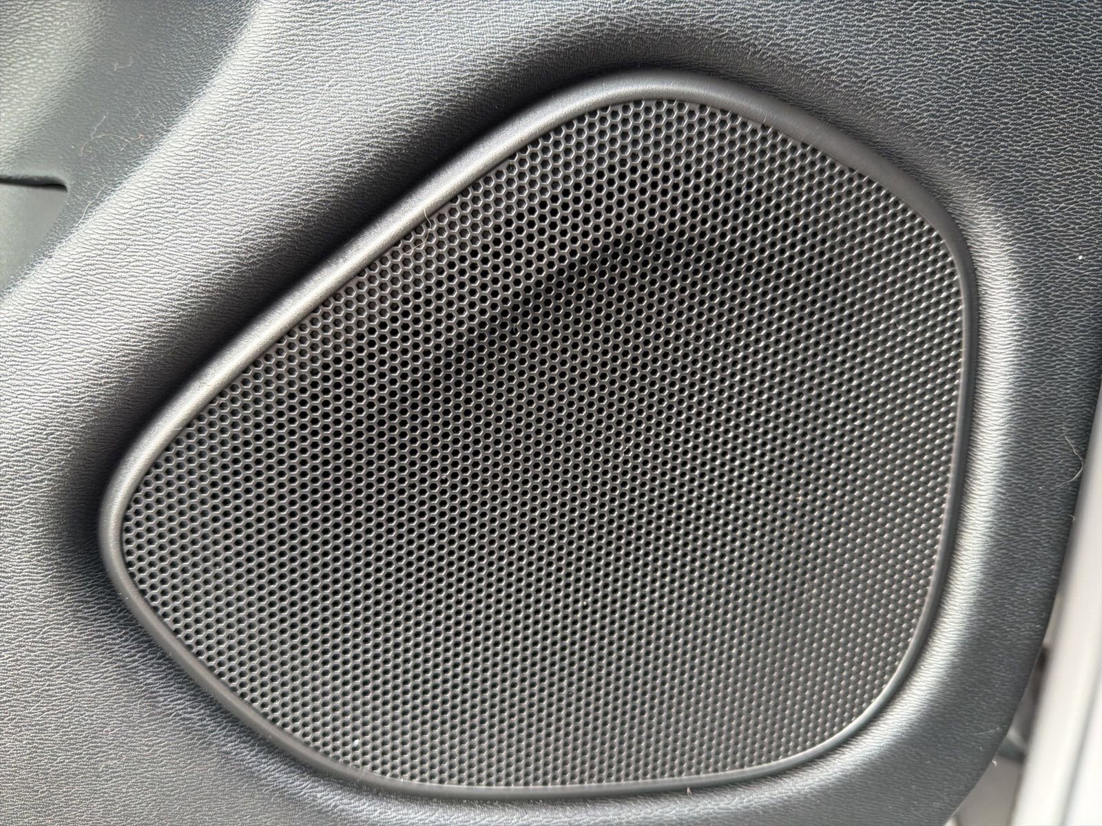 Used 2023 Volvo XC60 B5 Ultimate image 52