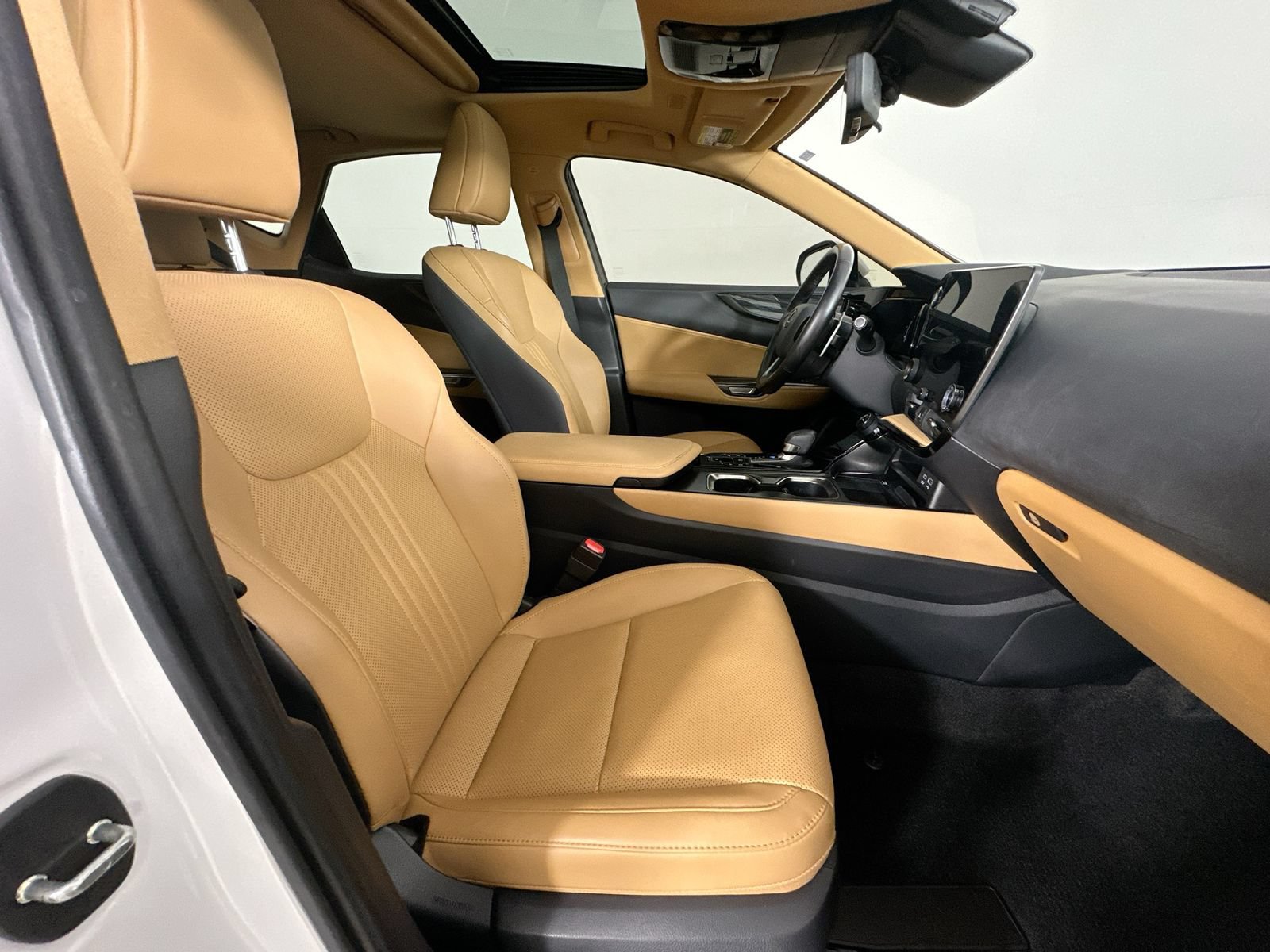 Used 2024 Lexus NX 350 AWD w/ Vision Package image 43