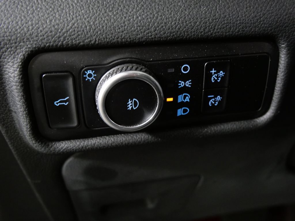 Used 2023 Ford Explorer ST w/ Equipment Group 401A AWD/4WD image 17