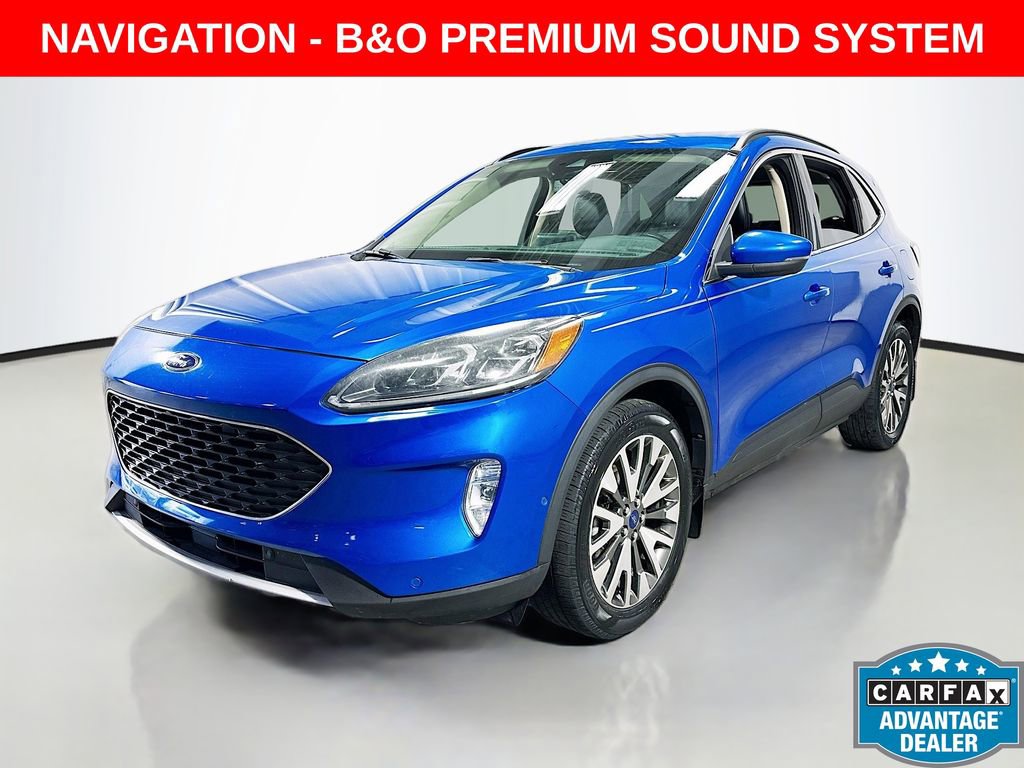 Used 2020 Ford Escape Titanium image 2
