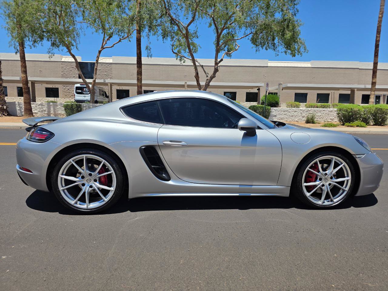 Used 2017 Porsche 718 Cayman S RWD image 28