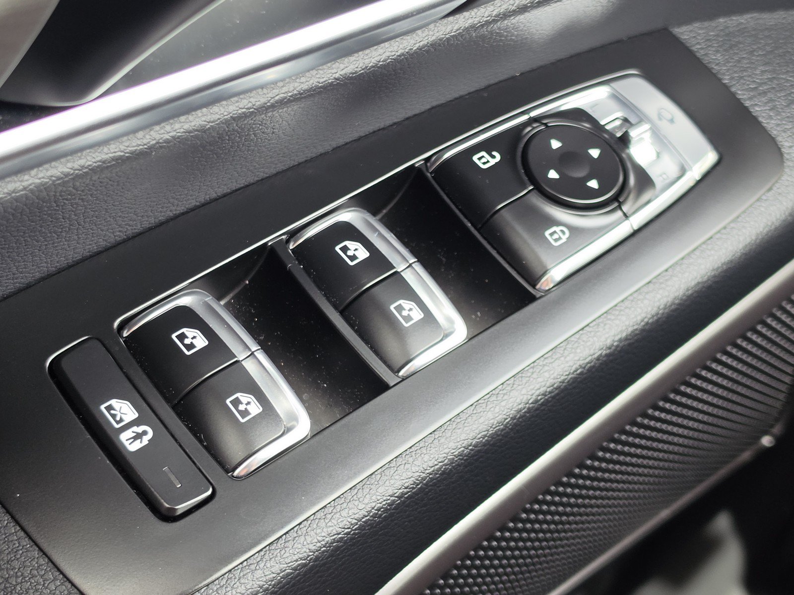 Used 2025 Kia Telluride EX X-Line AWD/4WD image 16