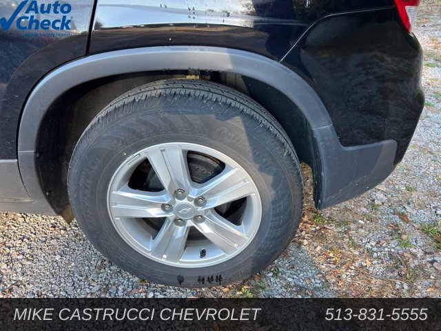 Used 2019 Chevrolet Trax LT w/ LT Convenience Package FWD image 5