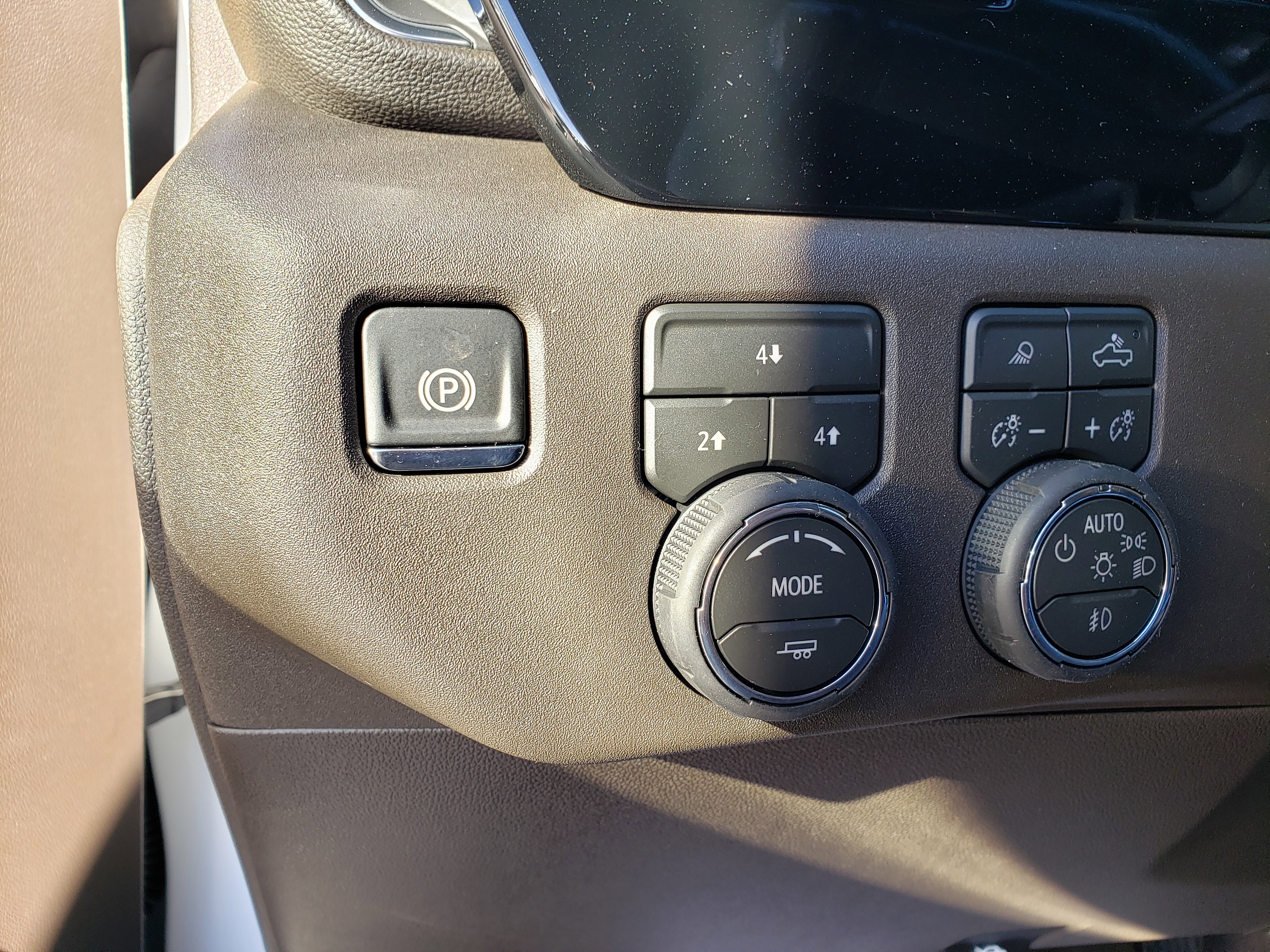 New 2026 Chevrolet Silverado 2500 LT w/ Z71 Chrome Sport Edition image 15