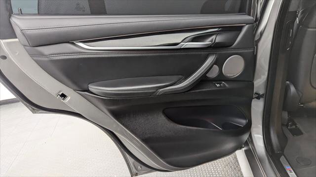 Used 2018 BMW X5 M image 16