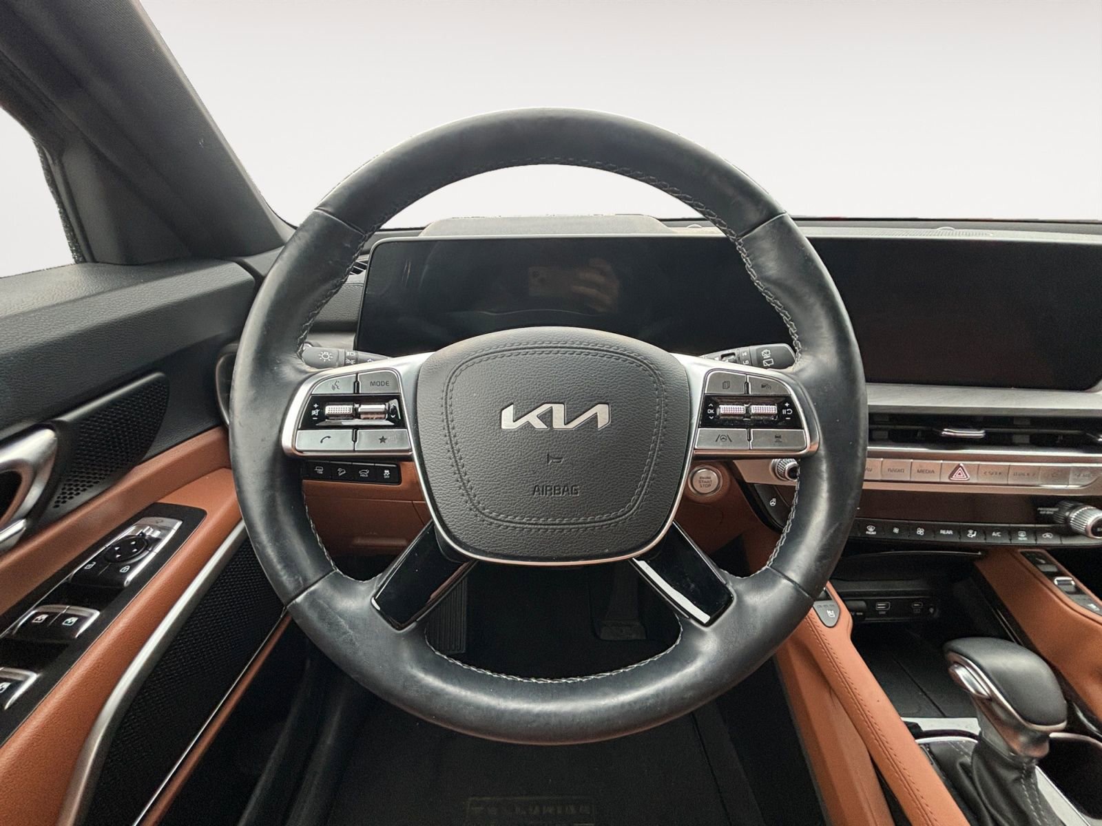 Used 2023 Kia Telluride EX X-Line image 12