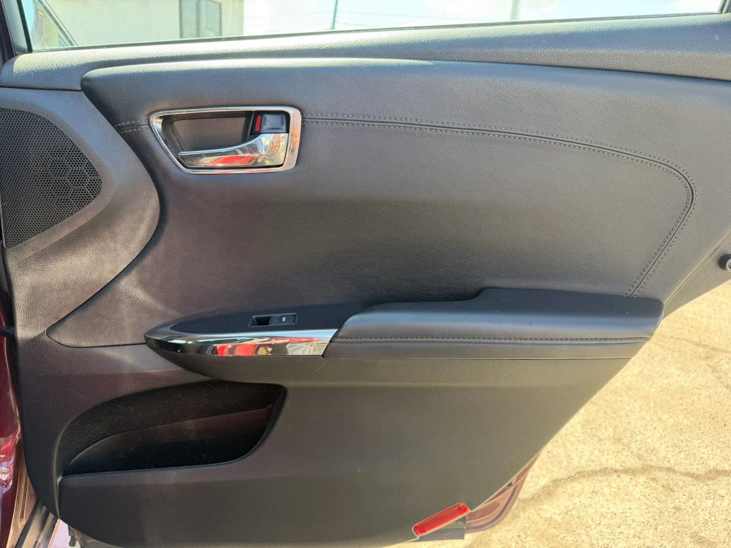 Used 2015 Toyota Avalon XLE Premium FWD image 18