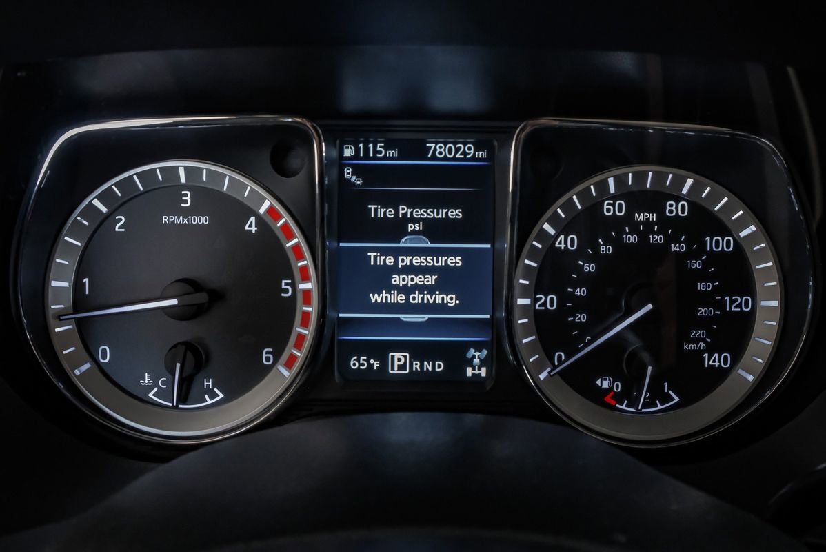 Used 2019 Nissan Titan PRO-4X image 17
