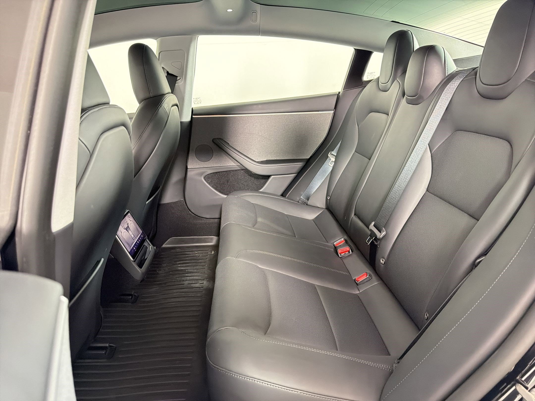 Used 2024 Tesla Model 3 image 12