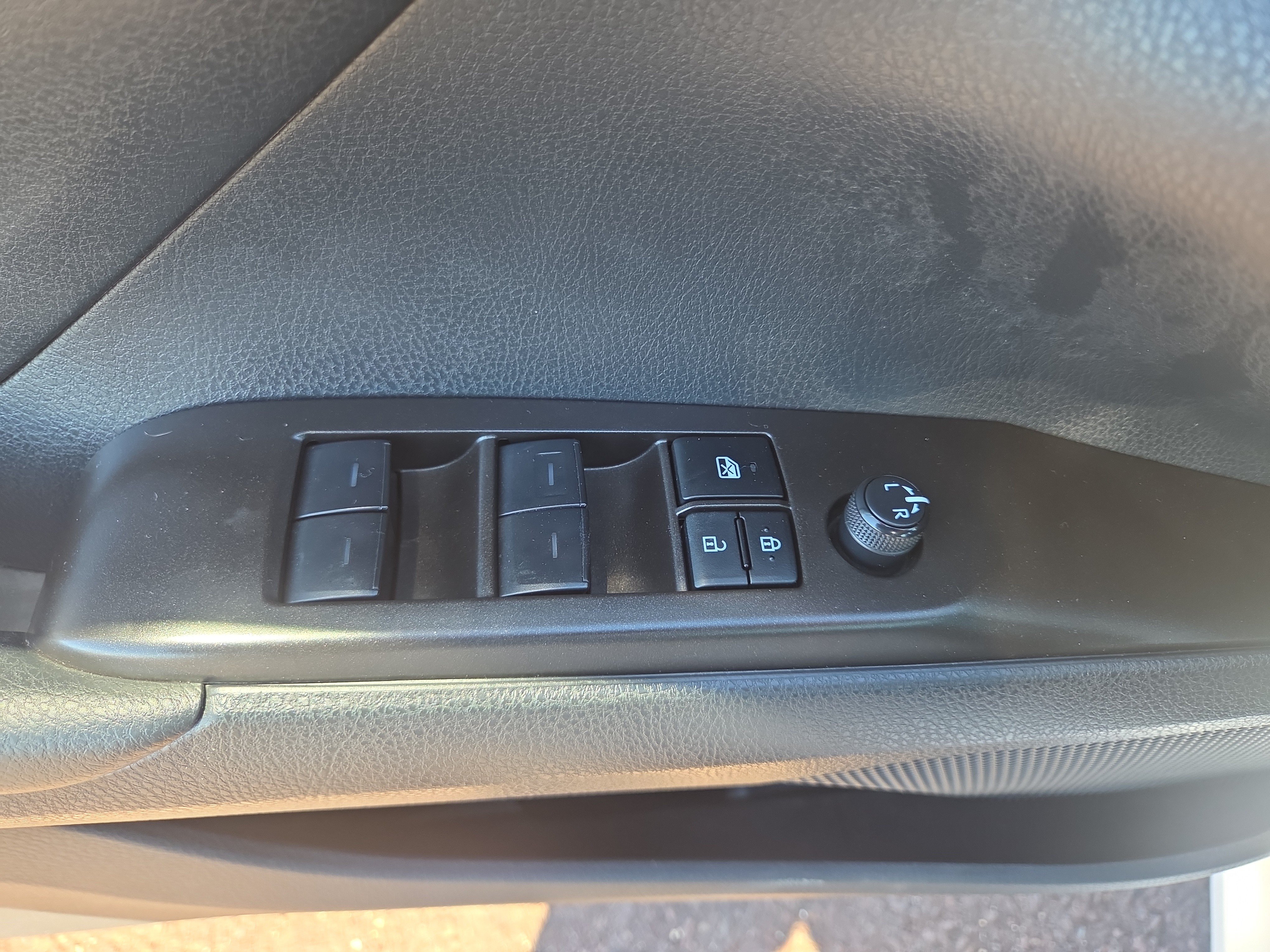 Certified 2024 Toyota Camry LE FWD image 27