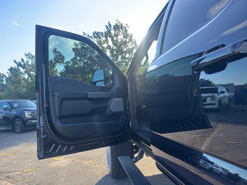 Used 2024 Ford F250 Lariat w/ Lariat Ultimate Package AWD/4WD image 19