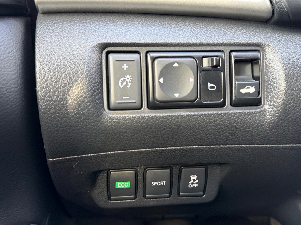 Used 2017 Nissan Sentra SL w/ SL Premium Technology Package image 20