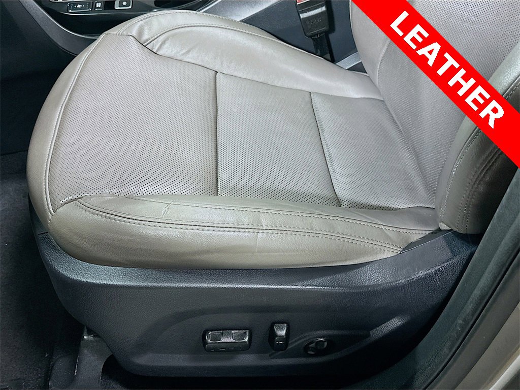 Used 2017 Hyundai Santa Fe Sport w/ 2.0T Ultimate Tech Package 05 image 21