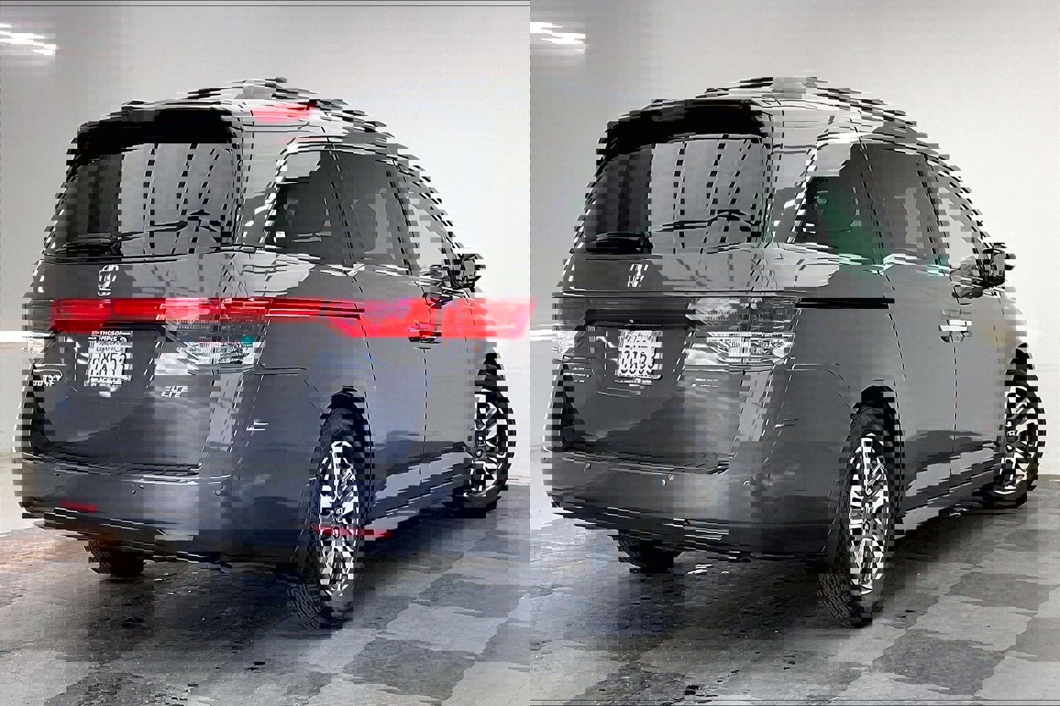 Used 2014 Honda Odyssey Touring image 13