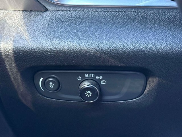 Used 2023 Chevrolet Traverse LT AWD/4WD image 22