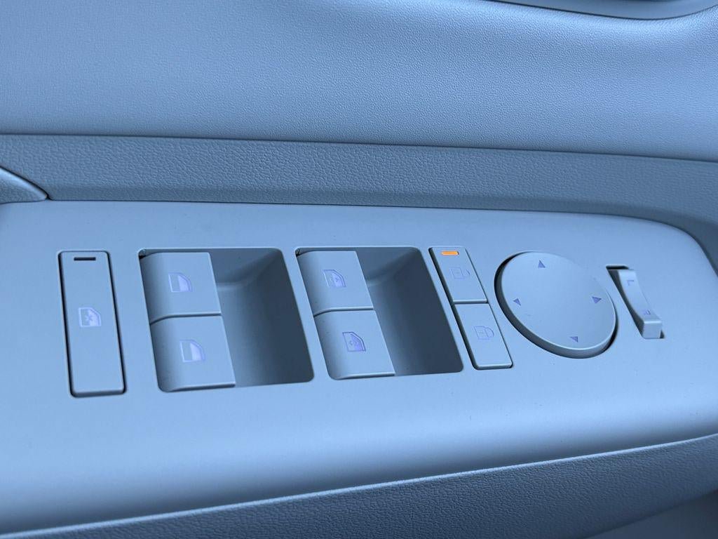 New 2026 Hyundai Kona Limited FWD image 49
