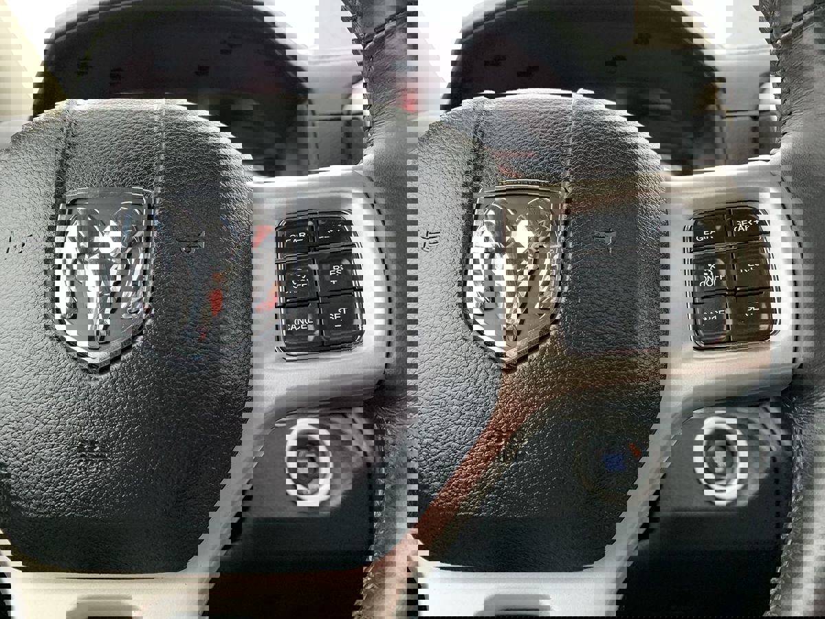 Used 2018 RAM 1500 Laramie image 20