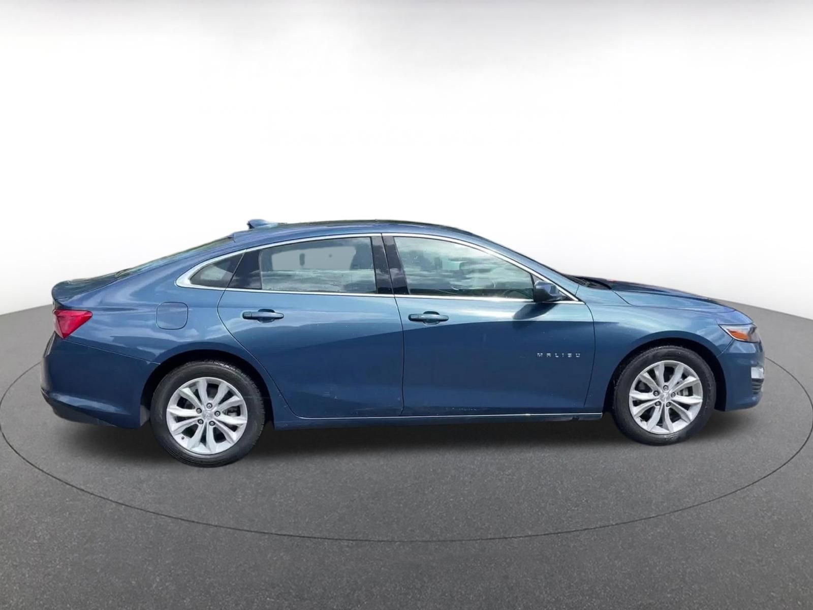 Used 2024 Chevrolet Malibu LT image 16