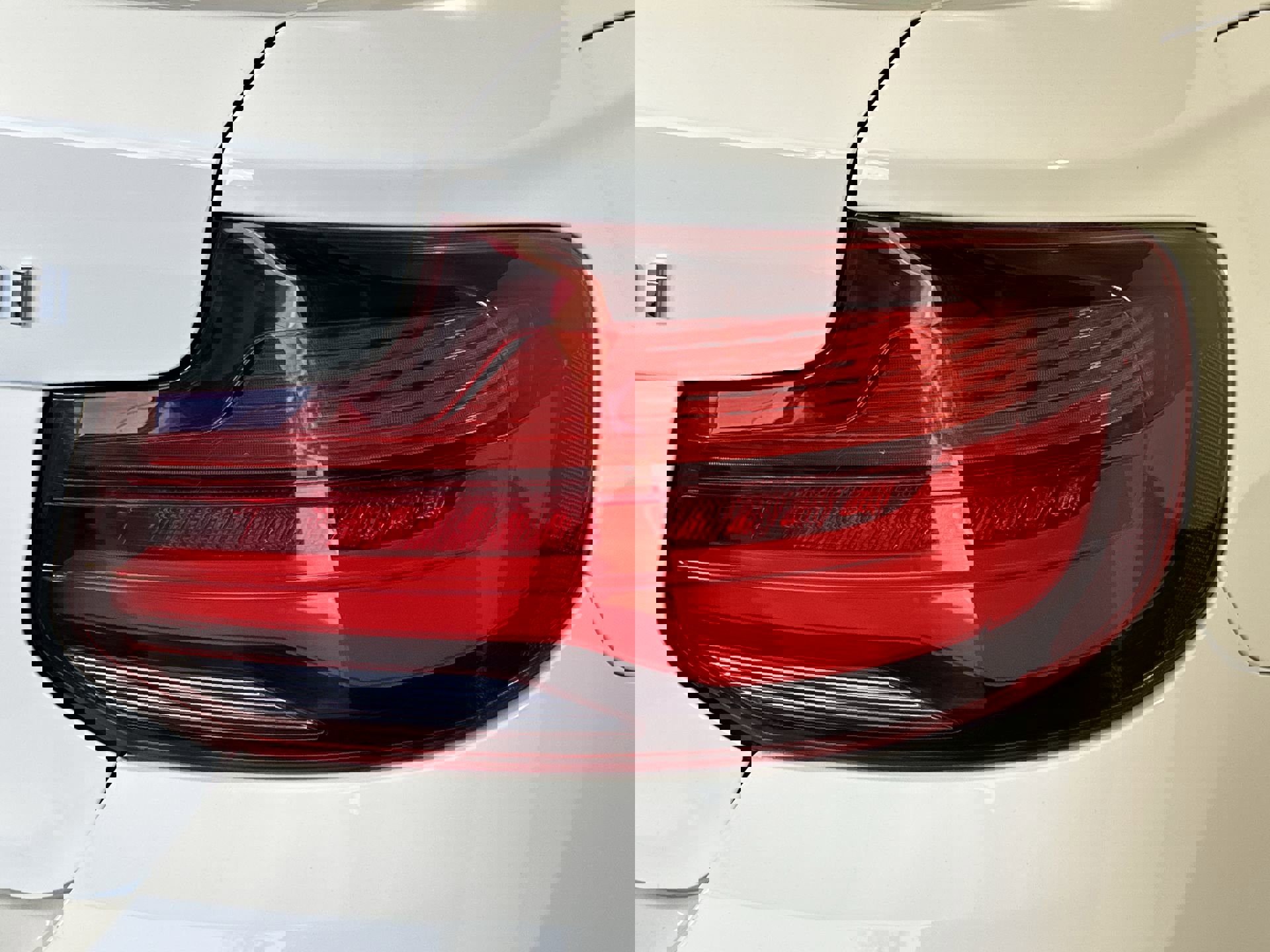 Used 2020 BMW 230i xDrive Convertible image 29