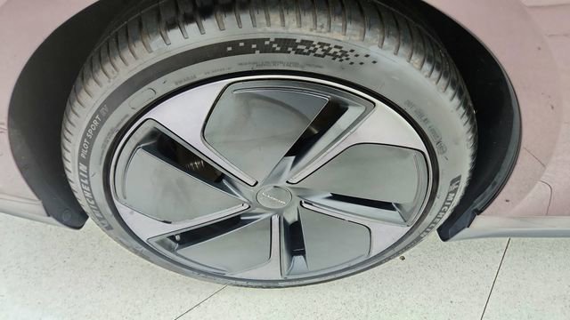 Used 2024 Lucid Air Touring AWD/4WD image 59