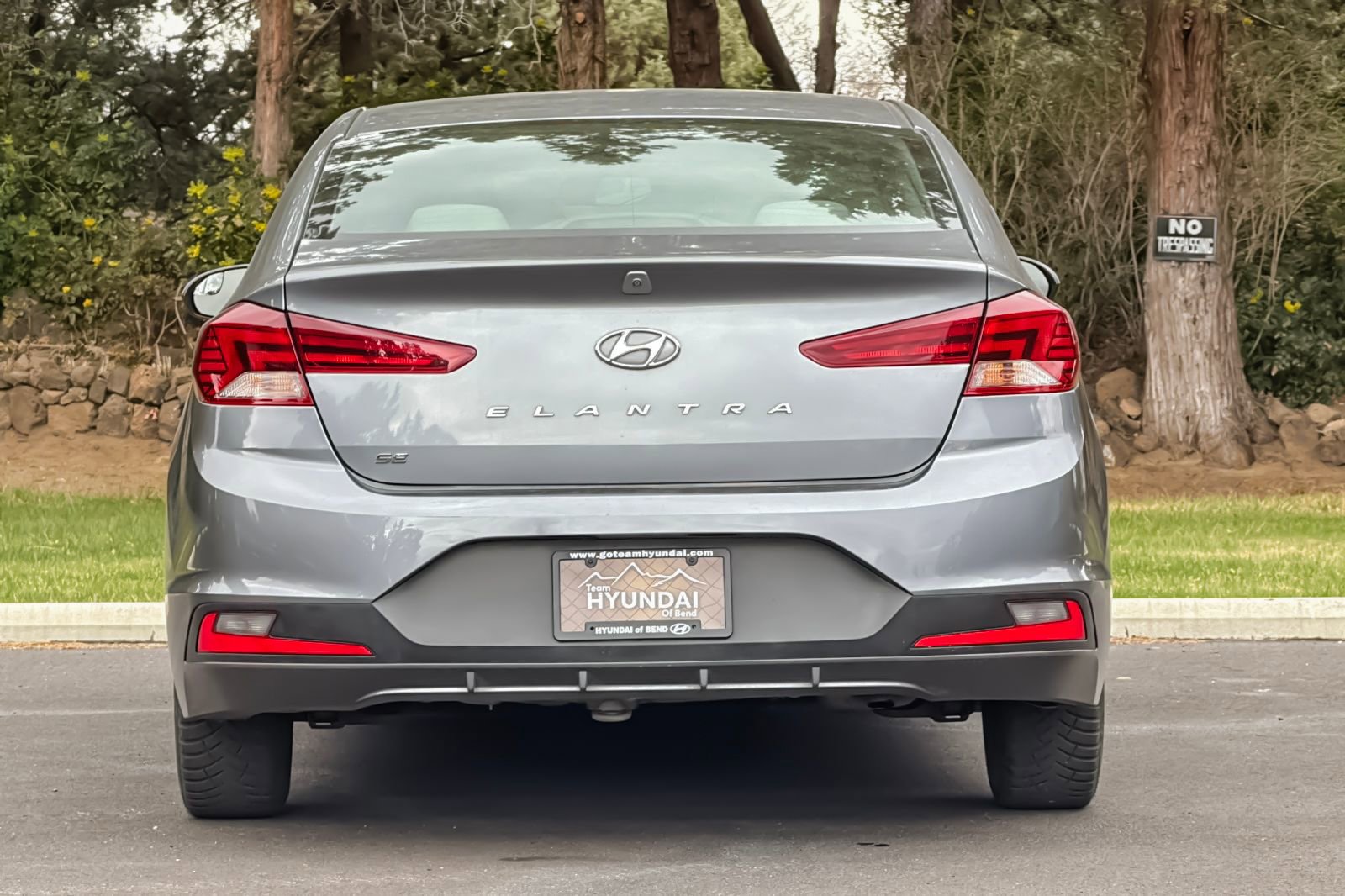 Used 2019 Hyundai Elantra SE w/ Cargo Package FWD image 5
