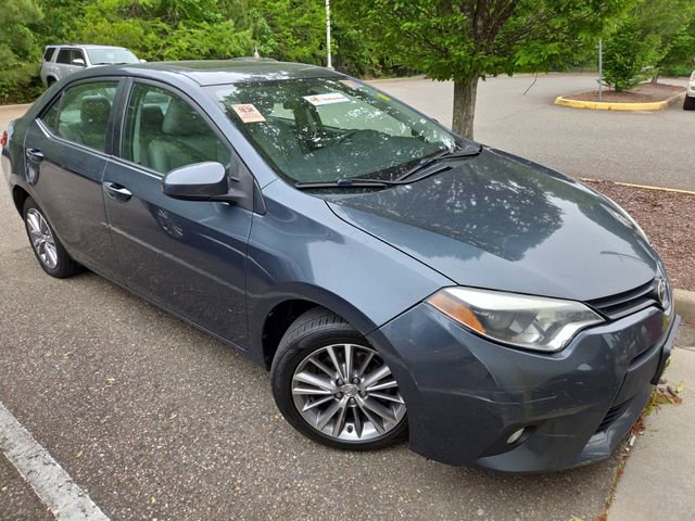 Used 2014 Toyota Corolla LE FWD image 1