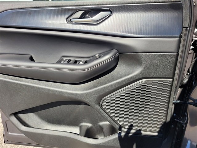 New 2025 Jeep Grand Cherokee Altitude image 21